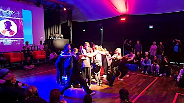 Die Tanzgruppe aus Germering von Alvyda Zilvyte